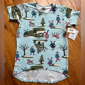 NWT LuLaRoe Blue Short Sleeve Gracie Tee with Woodland Pattern